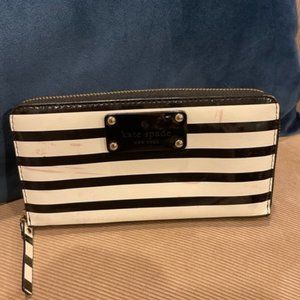 Kate Spade Black/White striped wallet